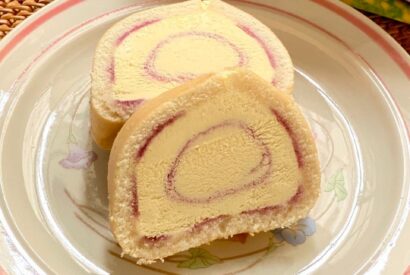 Thumbnail for Homemade Arctic Roll
