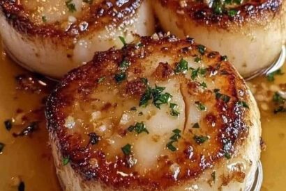 Thumbnail for Garlic Butter Seared Scallops