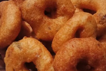 Thumbnail for  South Indian Medu Vada Recipe (Makes ~12 vadas)