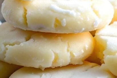 Thumbnail for Zesty Lemon Meltaway Cookies