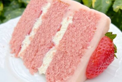 Thumbnail for Homemade Strawberry Cake💕
